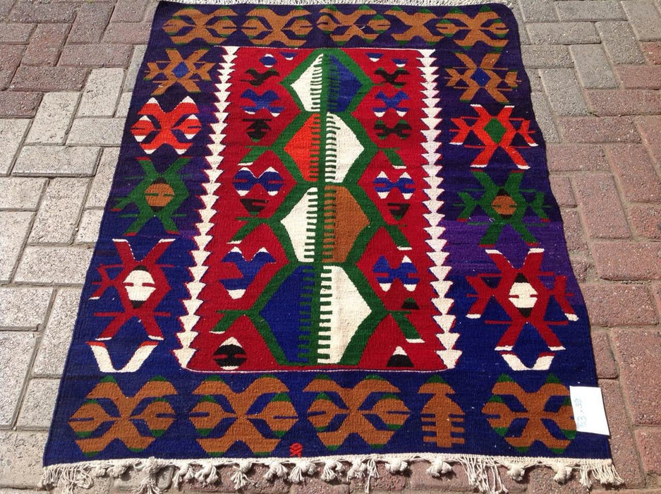 Handgemaakt Vintage Kelim-tapijt 134 cm x 99 cm Uniek Turks ontwerp