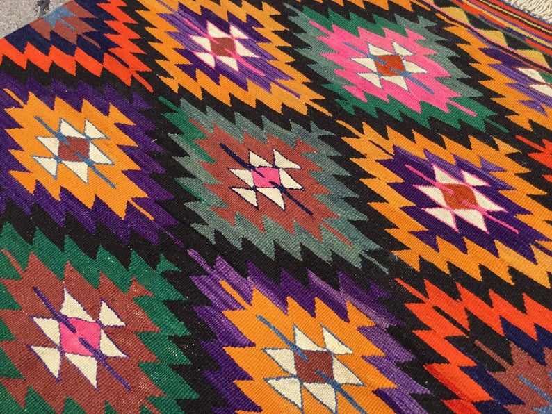 Handmade Vintage Kilim Rug 138cm x 104cm Central Turkey