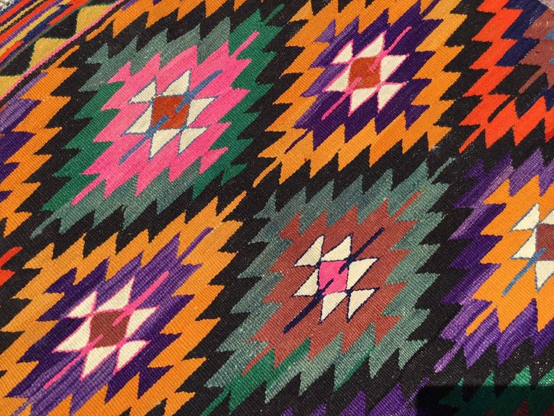 Handmade Vintage Kilim Rug 138cm x 104cm Central Turkey