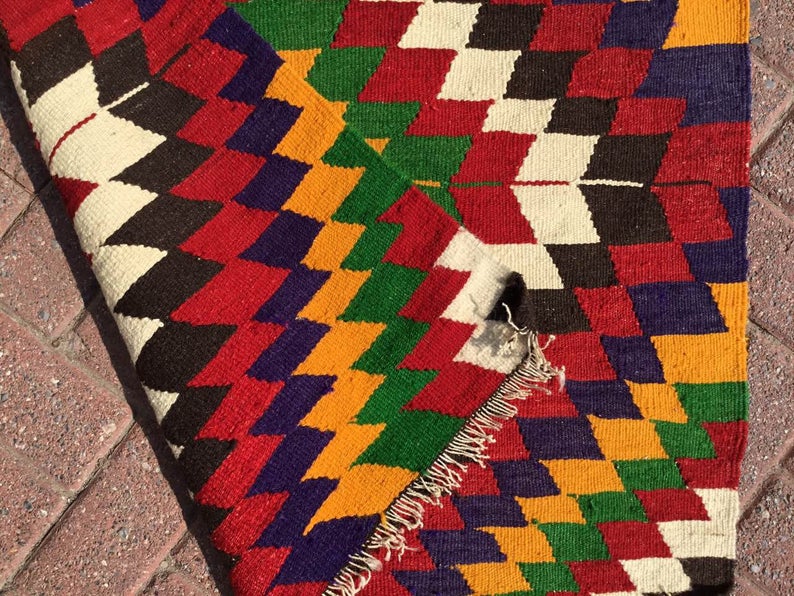 Handmade Vintage Kilim Rug 147cm x 89cm from Turkey