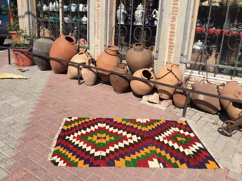 Handmade Vintage Kilim Rug 147cm x 89cm from Turkey