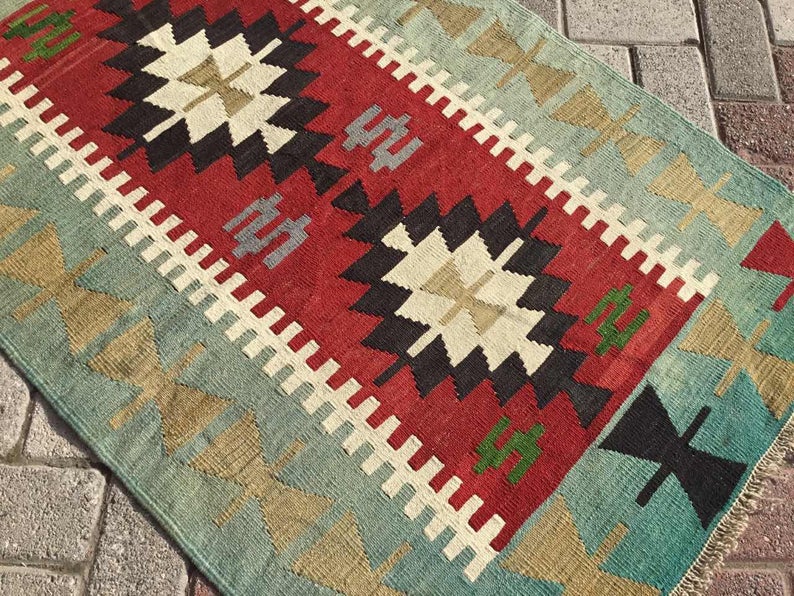 Handmade Vintage Kilim Rug 155cm x 110cm Unique Design