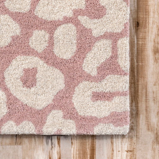 Handmade Wool Leopard Area Rug in Peach