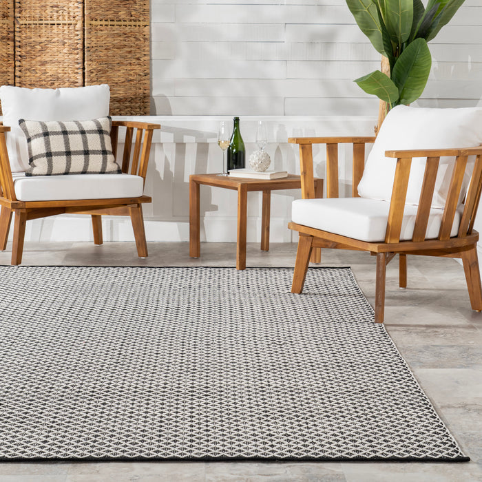 Handwoven Black Indoor Outdoor Area Rug 150x240 cm