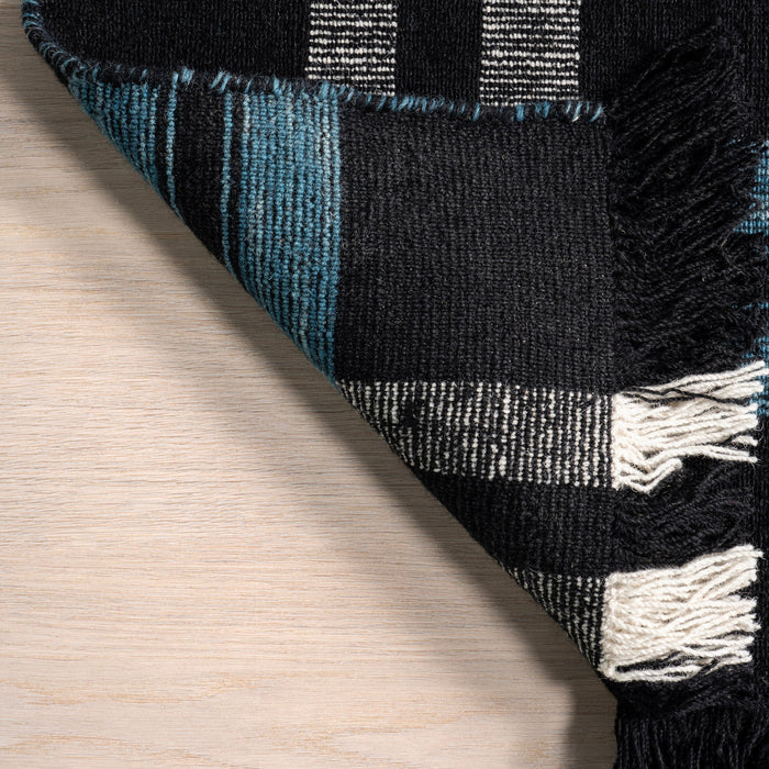 Handwoven Black Plaid Fringed Area Rug 150x90 cm