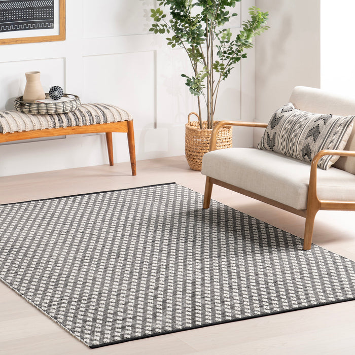 Handwoven Cotton Rug With Diamond Pattern In Black 120x180 cm