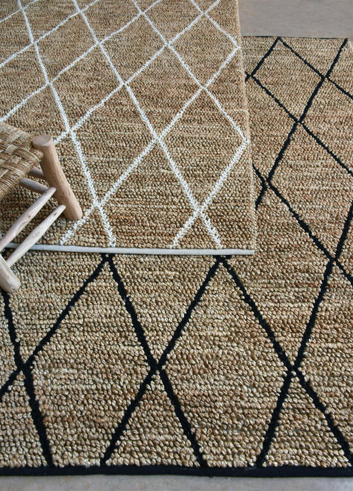 Handwoven Hemp and Wool Rug with Geometric Design