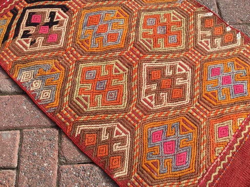 Tappeto Kilim tribale arancione intrecciato a mano, 89 cm x 58 cm, vintage