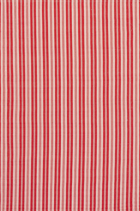 Käsinkudottu Red Stripe -ulkomatto 152 cm x 244 cm