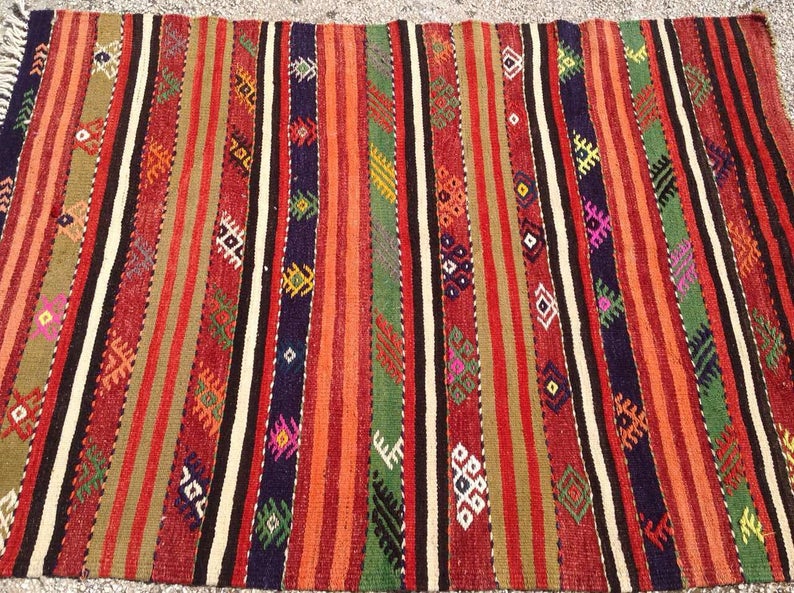 Handwoven Striped Kilim Rug 128cm x 91cm Vintage Turkish Design