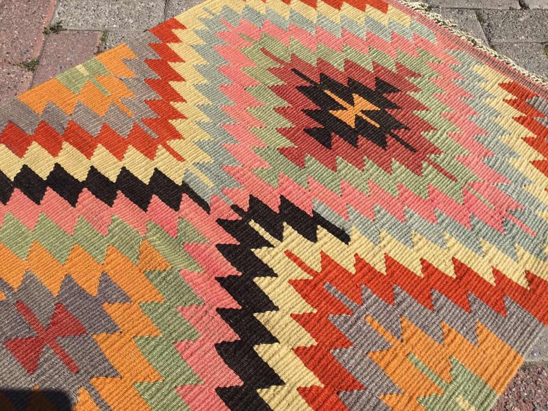 Handwoven Vintage Kilim Rug 123cm x 79cm Unique Design