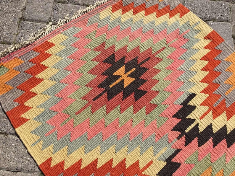 Handwoven Vintage Kilim Rug 123cm x 79cm Unique Design