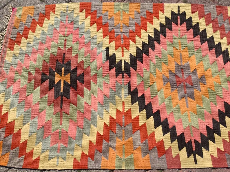 Handwoven Vintage Kilim Rug 123cm x 79cm Unique Design