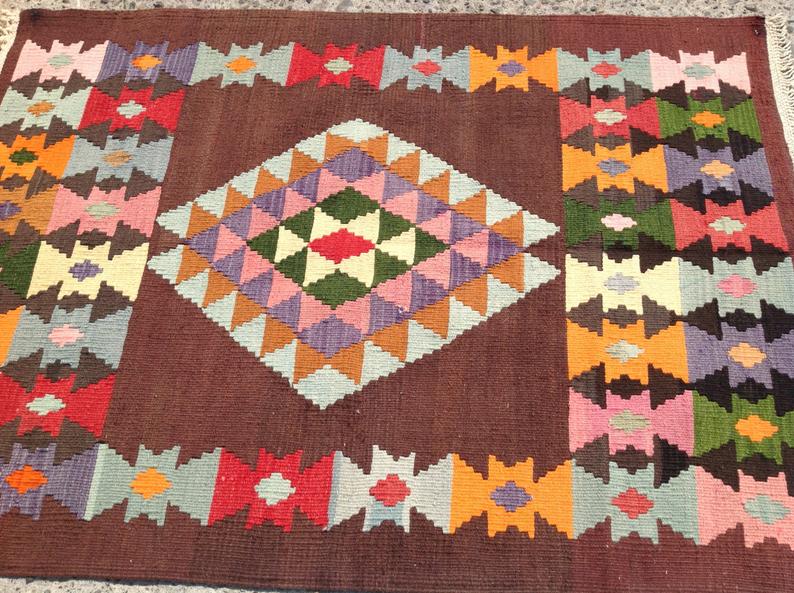 Handwoven Vintage Kilim Rug 137cm x 101cm Unique Design