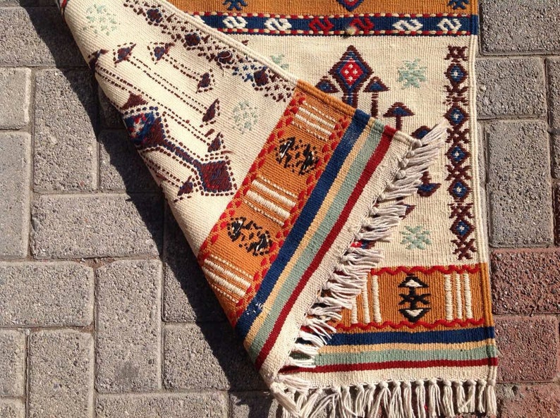 Handwoven Vintage Kilim Rug 147cm x 79cm from Turkey