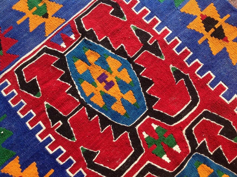 Handwoven Vintage Kilim Rug 165cm x 89cm Unique Design