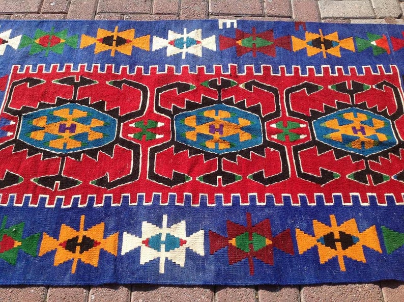 Handwoven Vintage Kilim Rug 165cm x 89cm Unique Design