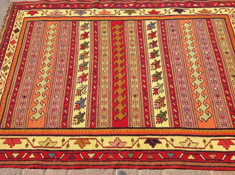 Handwoven Vintage Wool Kilim Rug 147cm x 104cm