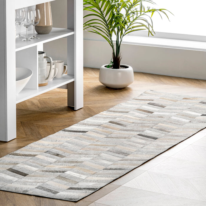 Herringbone Cowhide Area Rug 140x200 cm