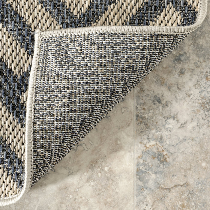 Herringbone Rug for Indoor and Outdoor Use in Grey