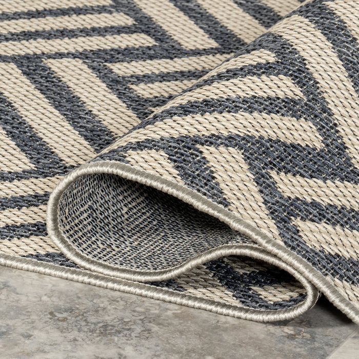 Herringbone Rug for Indoor and Outdoor Use in Grey
