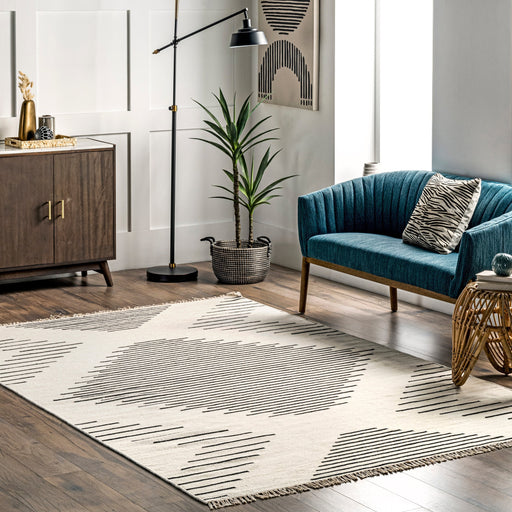 Indie Ivory Tasseled Area Rug 150x240 cm