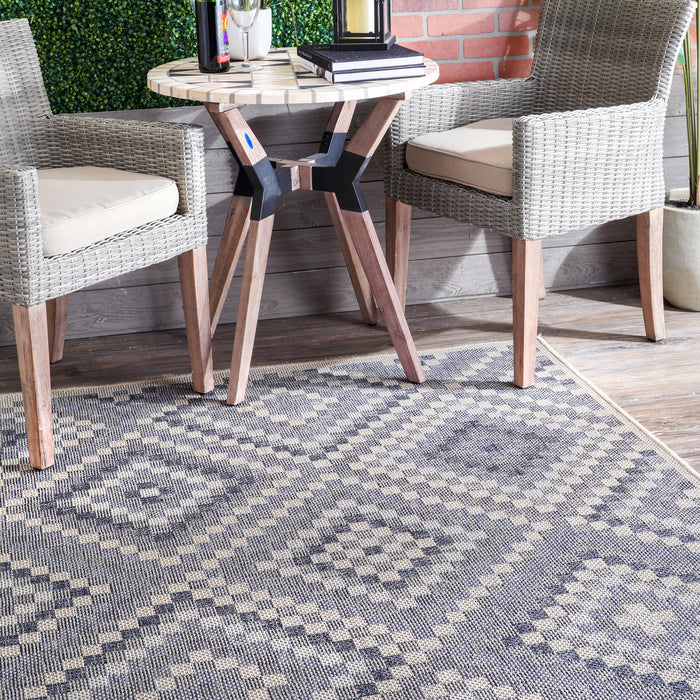 Indoor Outdoor Grey Aztec Trellis Area Rug 50x80 cm