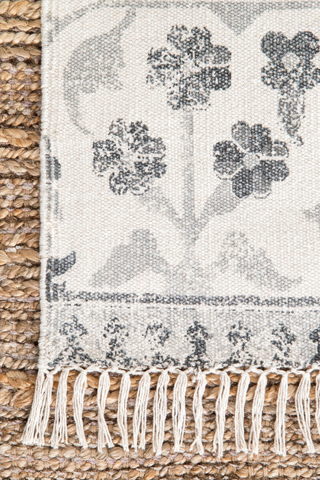 Intricate Grey Area Rug for Bohemian and Farmhouse Decor