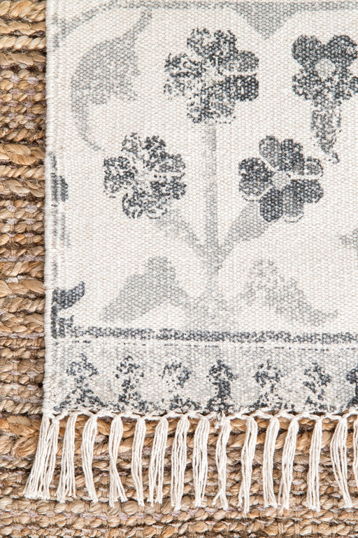 Intricate Grey Area Rug for Bohemian and Farmhouse Decor