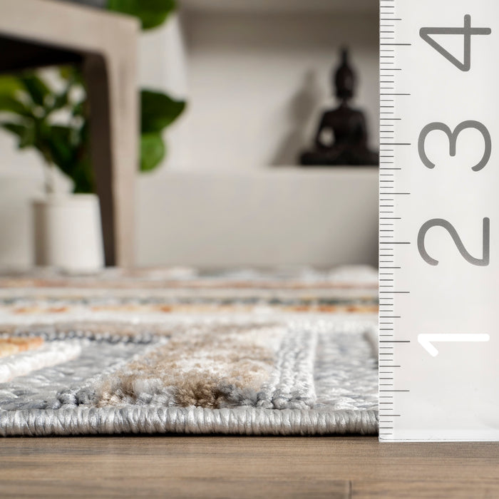 Iridescent Light Grey Area Rug 120x180 cm