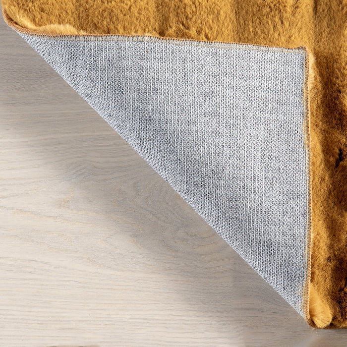 Ivana Gold Checkered Plush Cloud Washable Area Rug