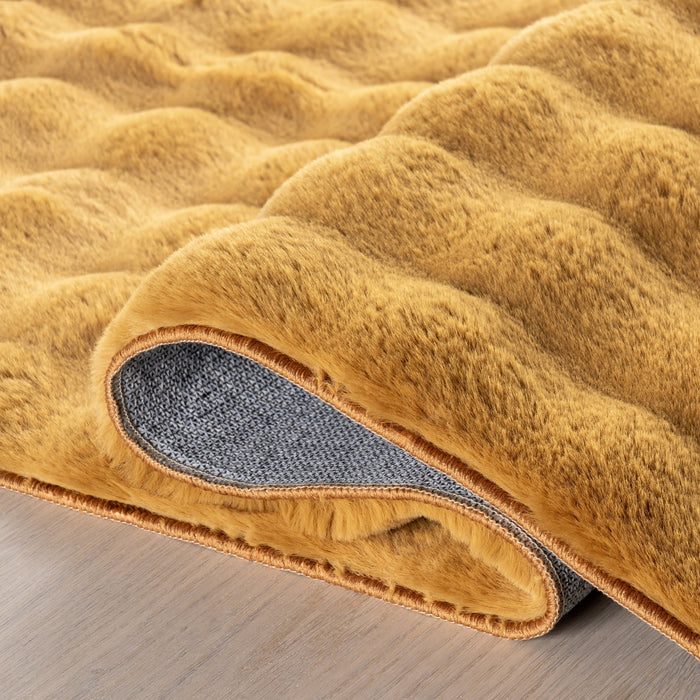 Ivana Gold Checkered Plush Cloud Washable Area Rug