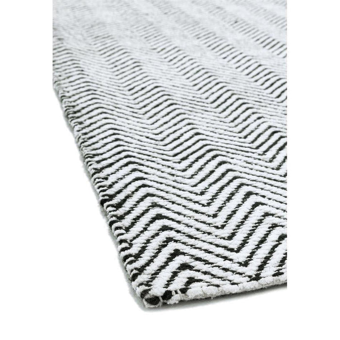 Ives Modern Geometric Chevron Zigzag Hand-Woven Jute&Cotton Durable Textured Soft-Touch Flatweave Black/White Rug