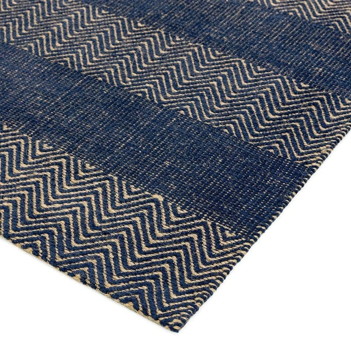 Ives Runner geometrico moderno a zigzag in iuta e cotone intrecciato a mano, resistente, strutturato, morbido al tatto, a trama piatta, blu navy