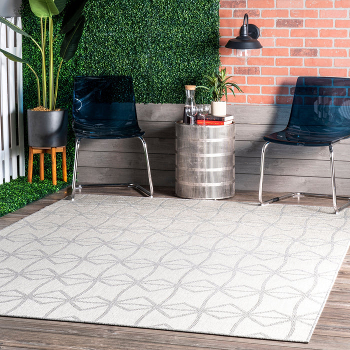 Ivied Trellis Flatweave Rug 152 cm Light Grey