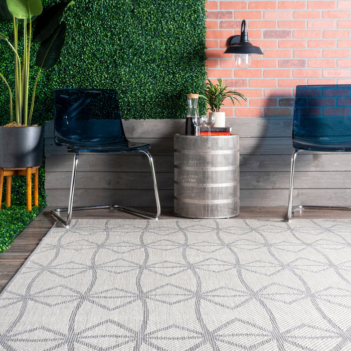 Ivied Trellis Flatweave Rug 152 cm Light Grey