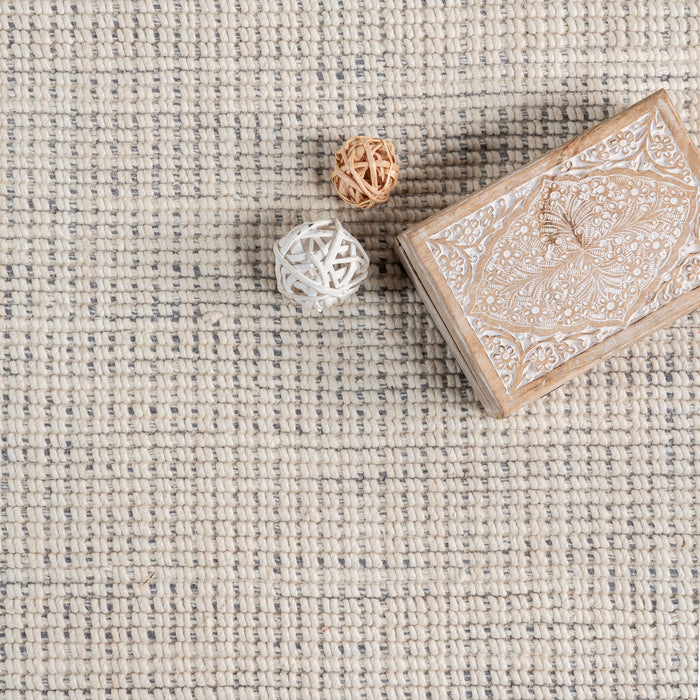 Ivory Solid Wool Fringed Area Rug 140x200 cm