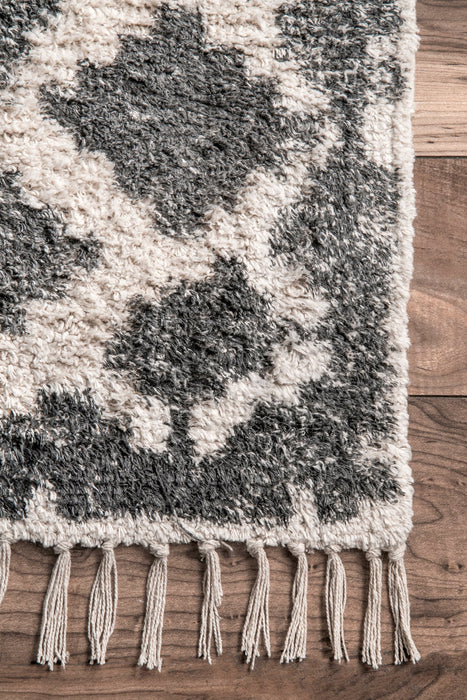 Ivory Tassel Flatweave Area Rug with Diamond Border