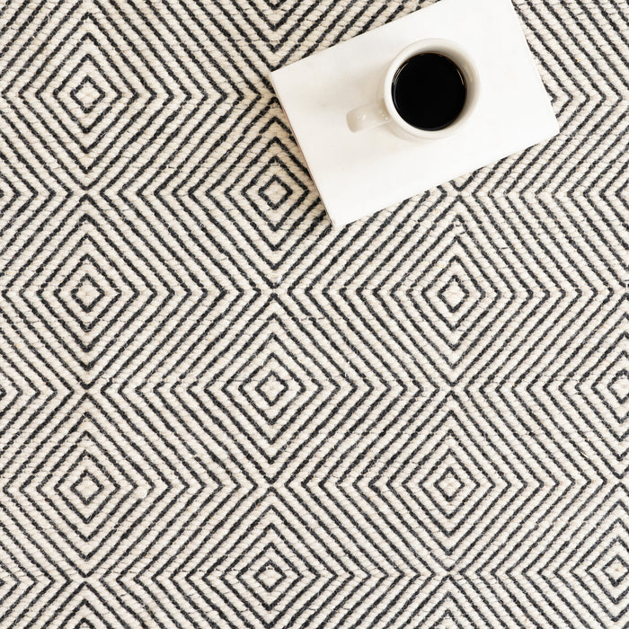 Ivory Wool Diamond Area Rug 150x240 cm