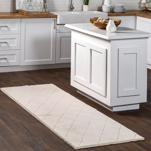 Jaylene Cloud Washable Beige Plush Area Rug 140x200 cm