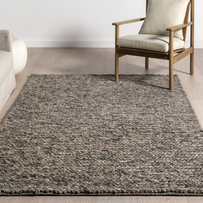 Knitted Wool Area Rug in Grey - Soft Comfort Underfoot