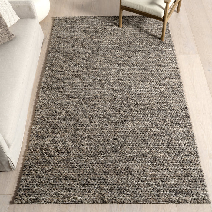 Knitted Wool Area Rug in Grey - Soft Comfort Underfoot
