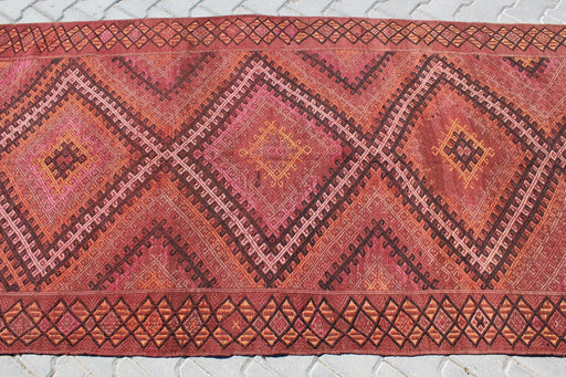 Tappeto Kilim curdo ricamato 124 cm x 368 cm Design vintage