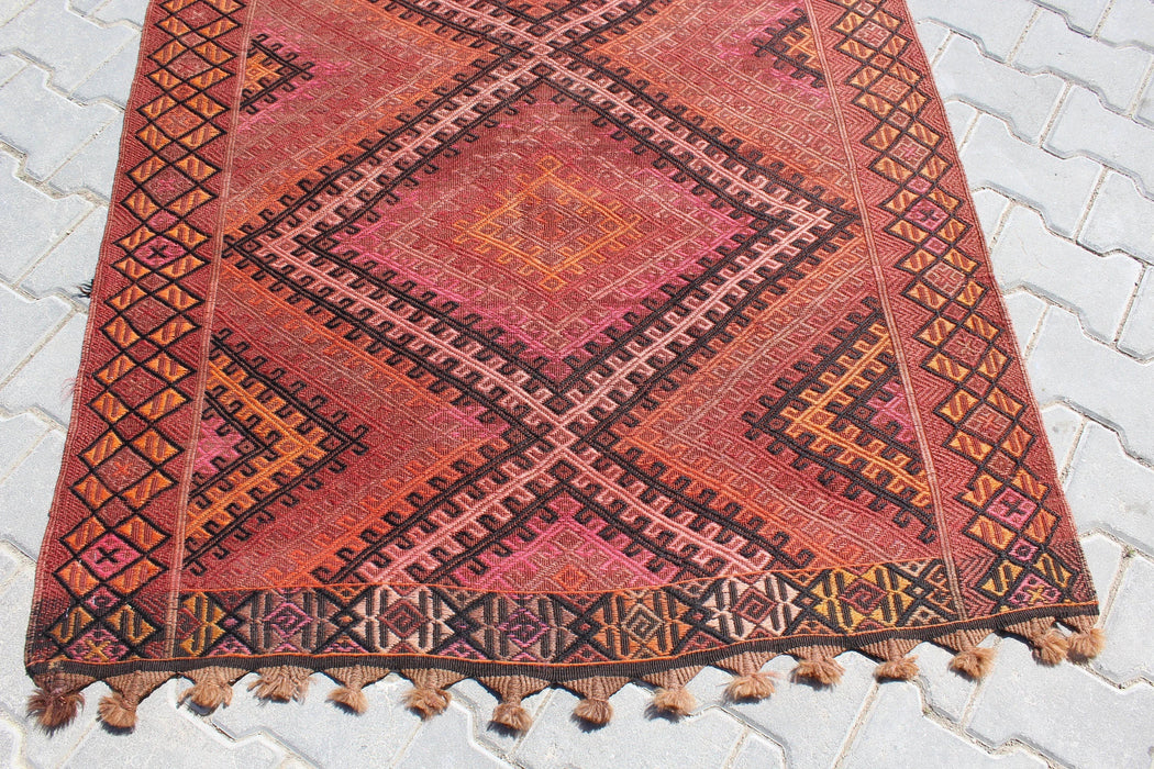 Tappeto Kilim curdo ricamato 124 cm x 368 cm Design vintage