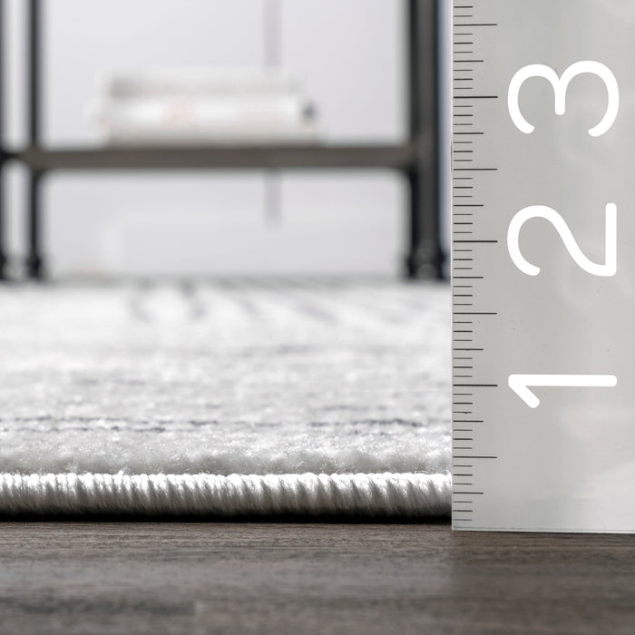 Light Grey Checkered Area Rug 120x180 cm