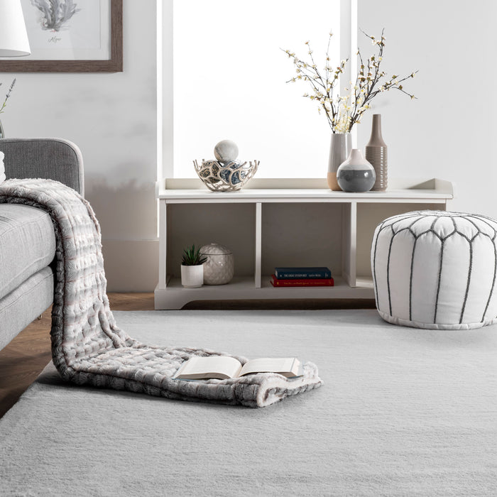 Light Grey Faux Rabbit Shag Area Rug 120 cm x 180 cm