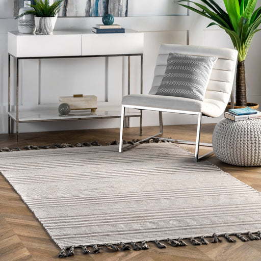 Light Grey Stripe Tassel Area Rug 140x200 cm