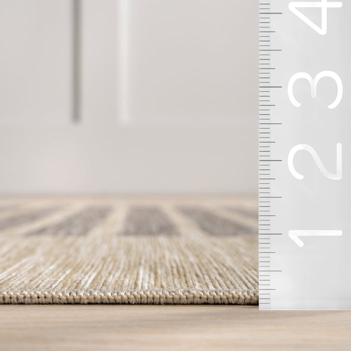 Light Grey Striped Indoor Outdoor Rug 120x180 cm