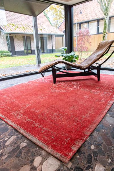 Louis De Poortere Fading World Medallion Cherry 9147 Rug