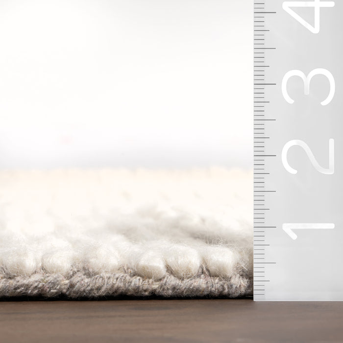 Luxurious Off White Knit Wool Area Rug